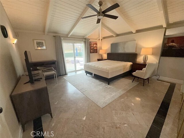 Building Photo - 902 Coronado Dr