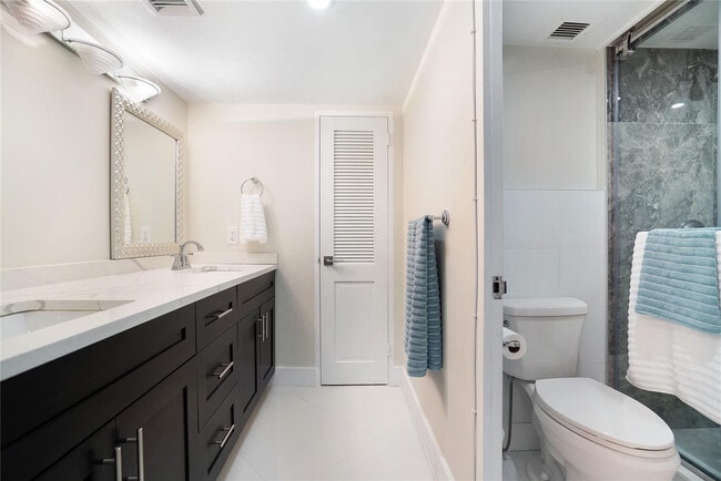 Building Photo - 3430 Galt Ocean Dr