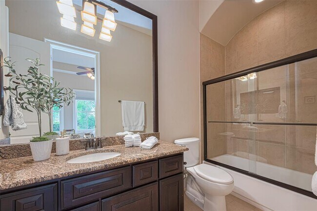 Building Photo - 3 Ivy Castle Ct