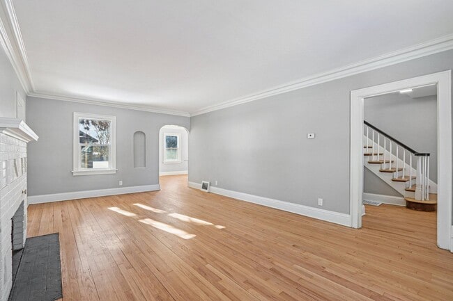 Building Photo - 5315 73rd St