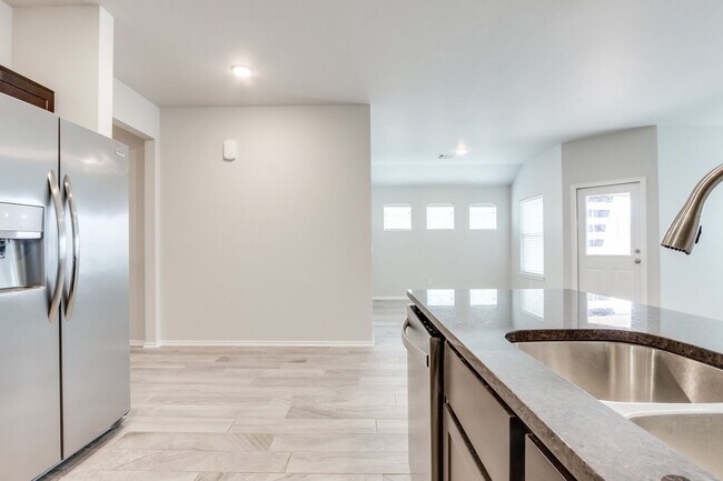 Building Photo - 3 Bed in Piedmont