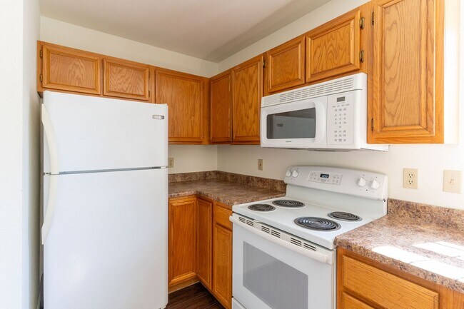 Building Photo - 4306-4308 Cheryl Ct.