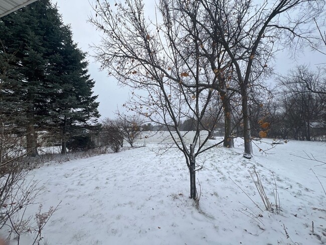 Building Photo - Click the “Apply Now” button or email wapmrentals@gmail.com for a prompt response.