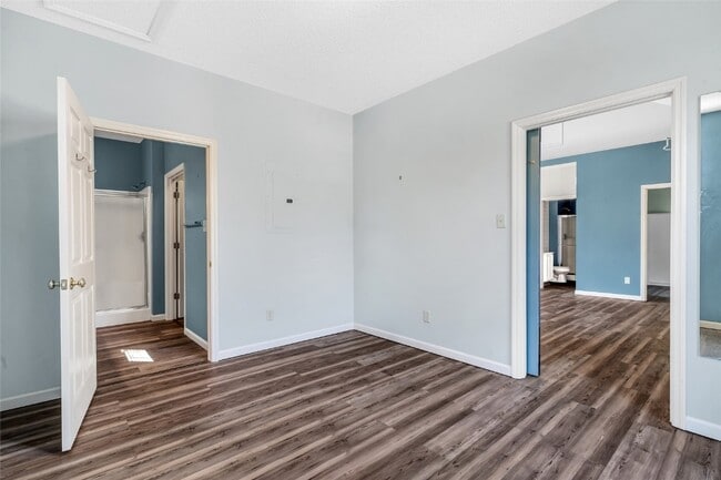 Building Photo - 3541 Hempstead St
