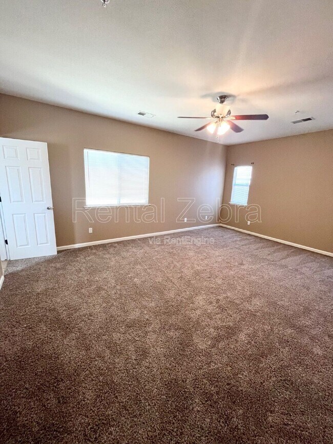 Building Photo - 408 Olive Way