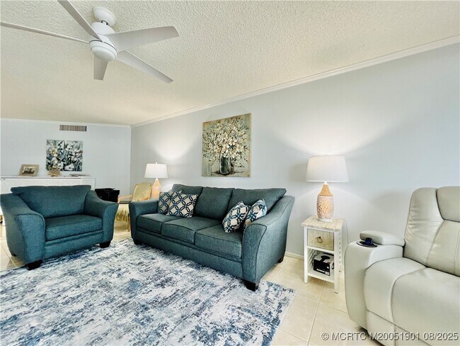 Building Photo - 9500 S Ocean Dr