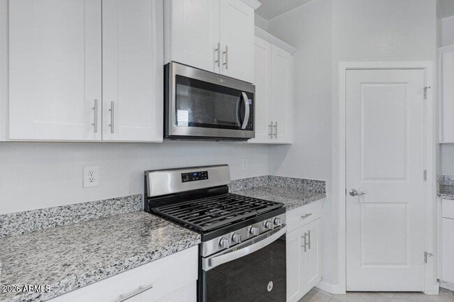 Building Photo - 2570 E Corazon Trail