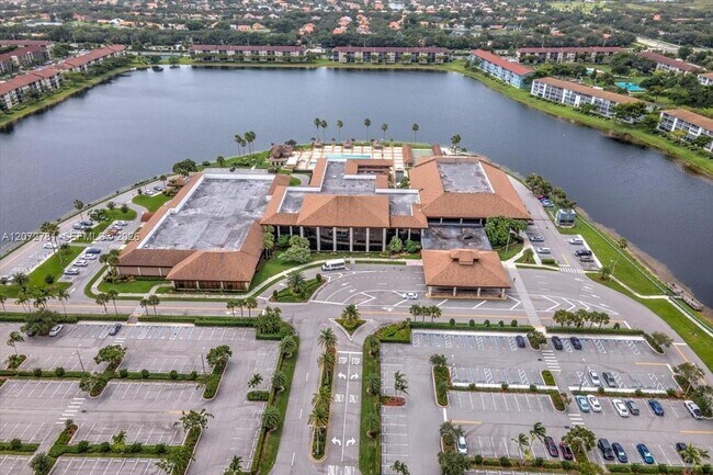 Building Photo - 1300 SW 125th Ave