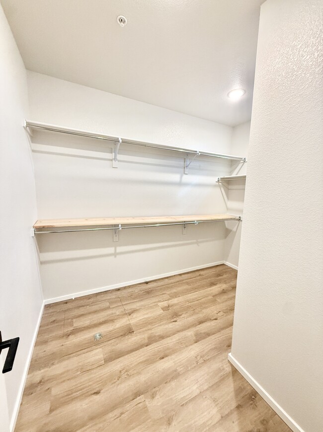 Building Photo - 1820 Iron Wheel Dr