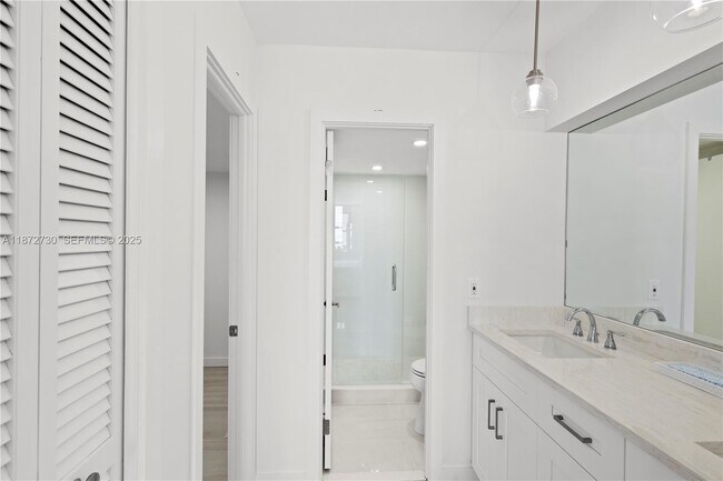 Building Photo - 2000 S Ocean Blvd