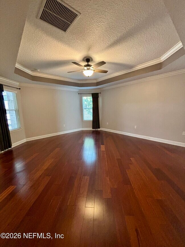 Building Photo - 11827 Crusselle Dr