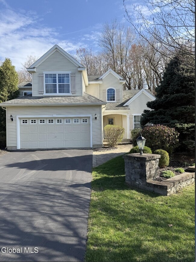 Building Photo - 25 Brittany Oaks