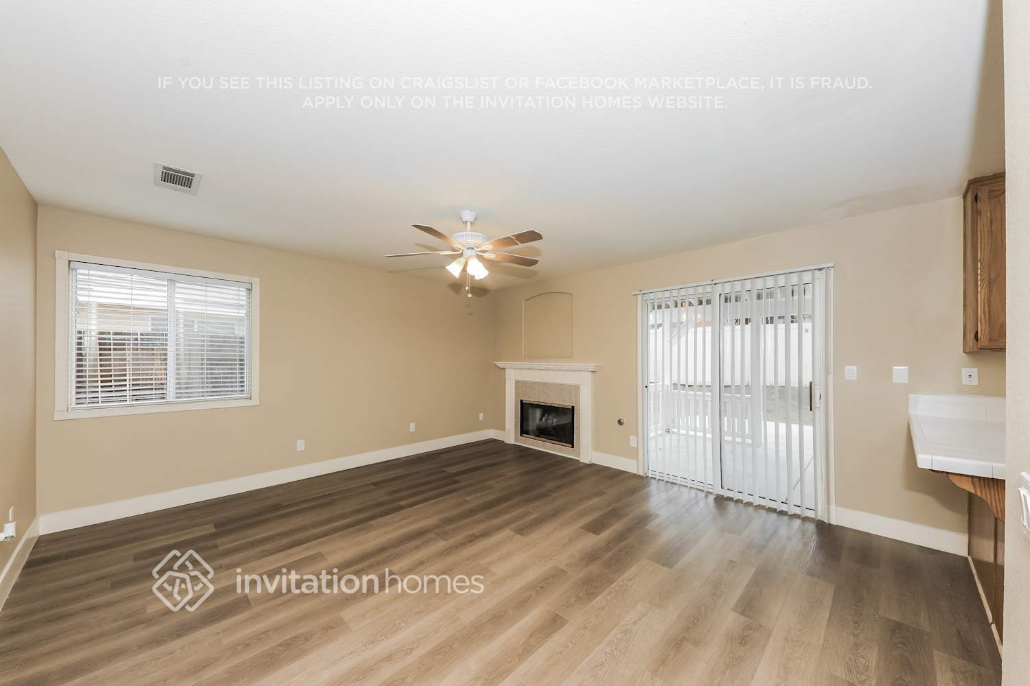 Building Photo - 27025 Hemingway Ct