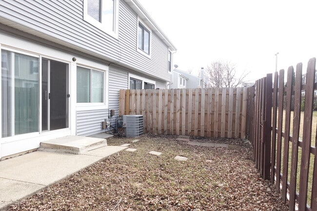 Building Photo - 1996 Georgetown Ln