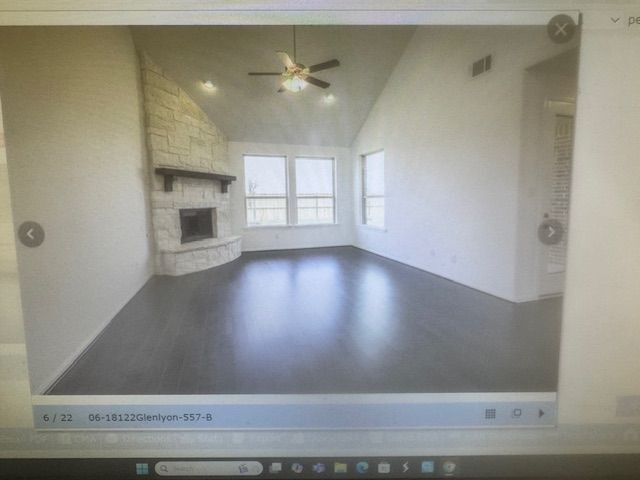 Building Photo - 18122 Glenlyon Dr