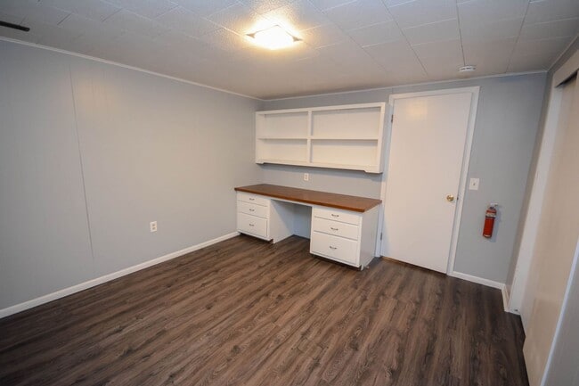 Building Photo - Ranch style home with incredible updates throughout!