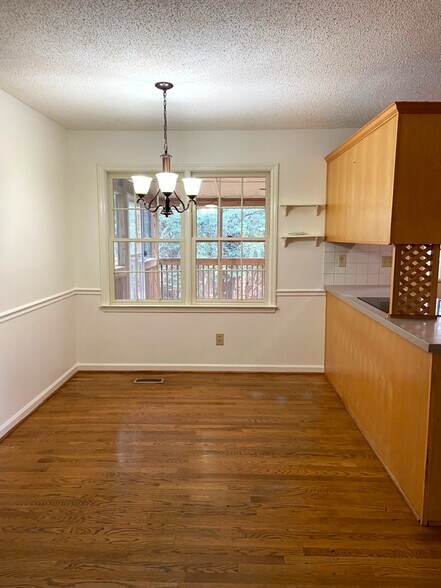 Building Photo - 223 Cambo Ter