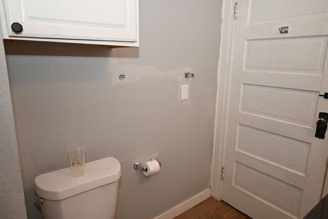 Building Photo - 1908 10th St