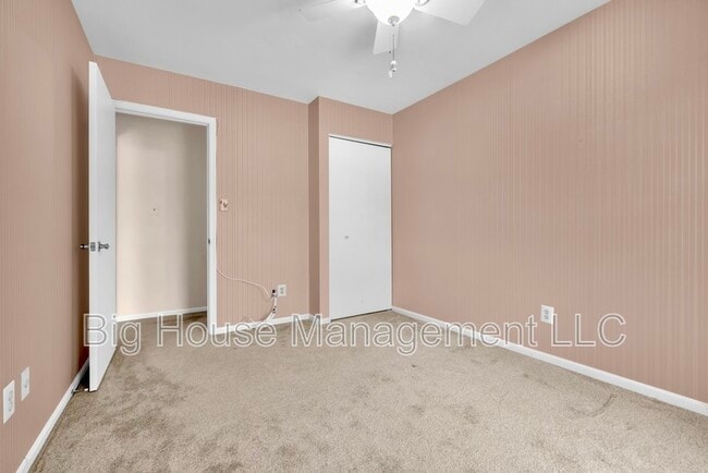 Building Photo - 44 Robin Ridge Ct