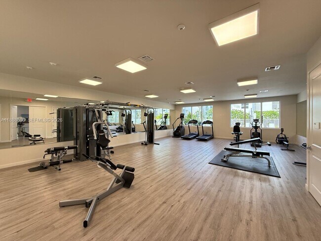 Building Photo - 610 NE 2nd St