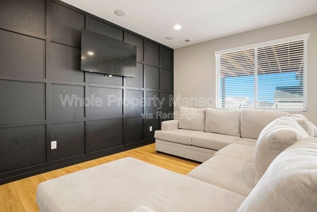 Building Photo - 27837 E 9th Ln