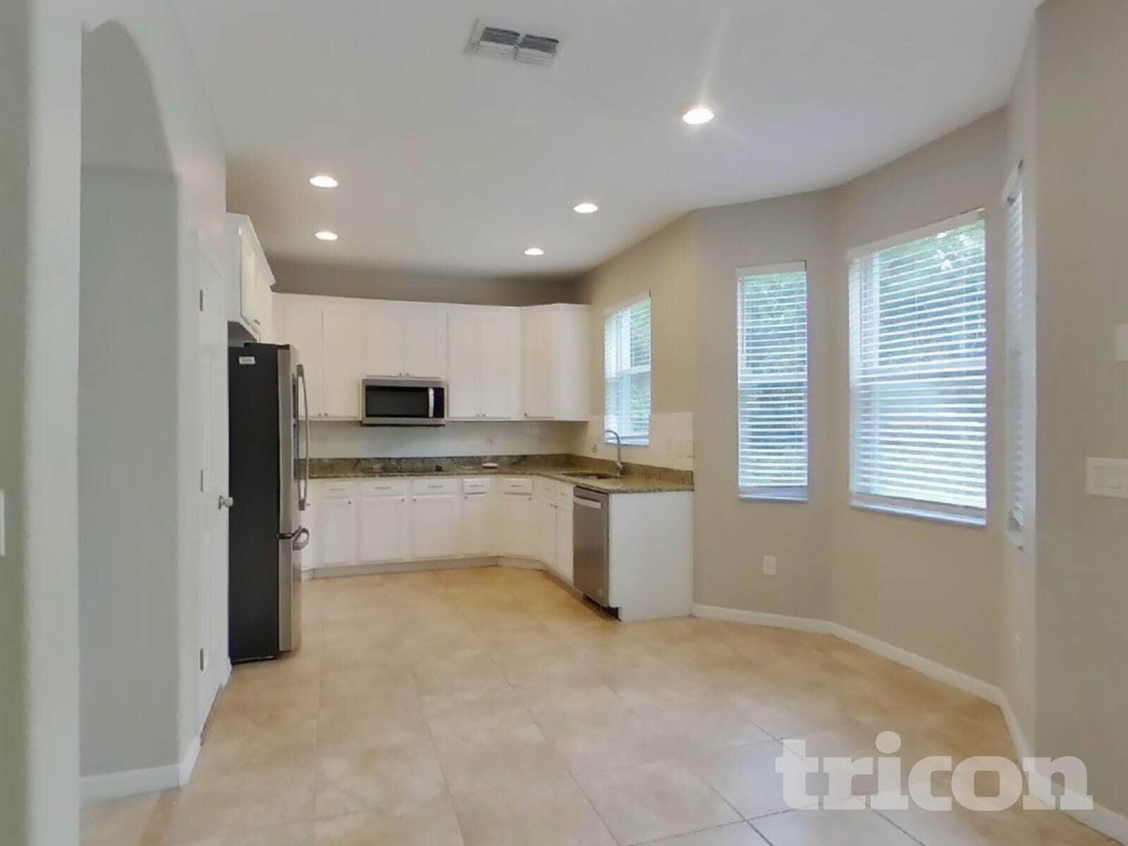 Building Photo - 10636 Deerberry Dr