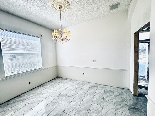 Building Photo - 149 Gala Cir