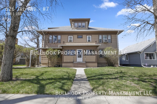 Building Photo - 626 3rd Ave