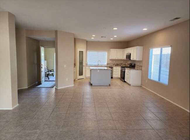Building Photo - 766 Ventana Ridge
