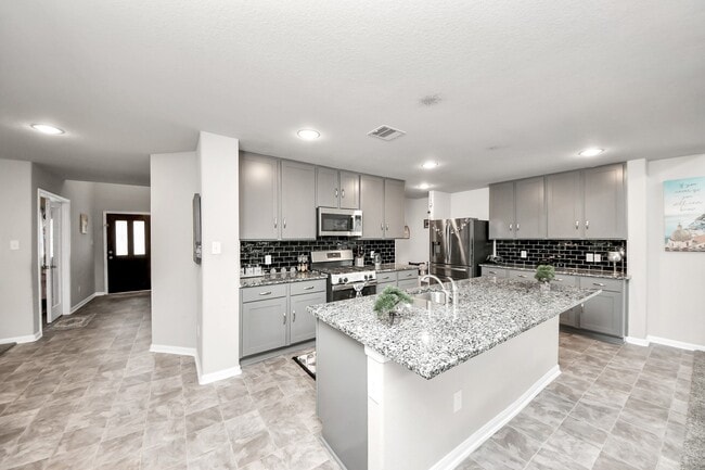 Building Photo - 2918 Silverhorn Ln
