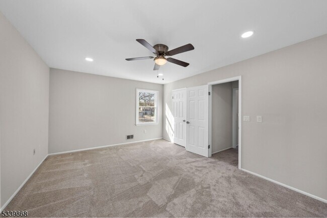 Building Photo - 231 Sutphin Ln