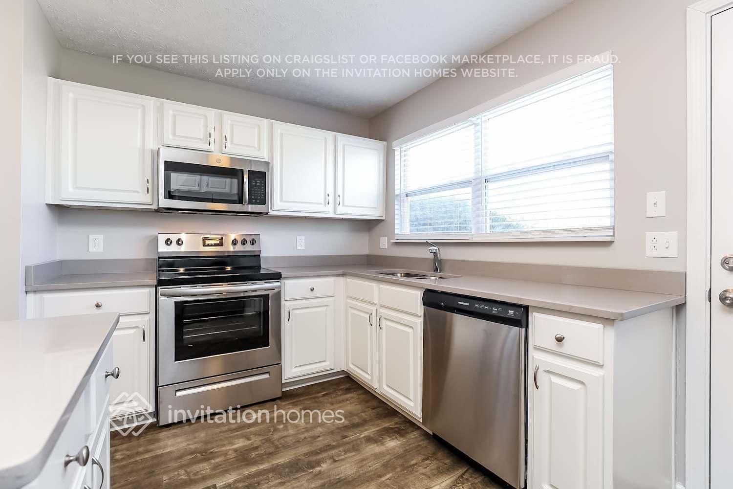 Building Photo - 1761 Stone Hollow Ct