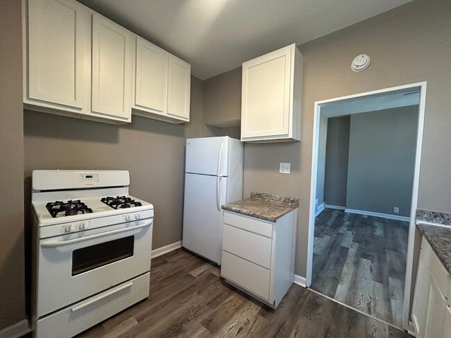 Building Photo - 5207 Montgomery Rd