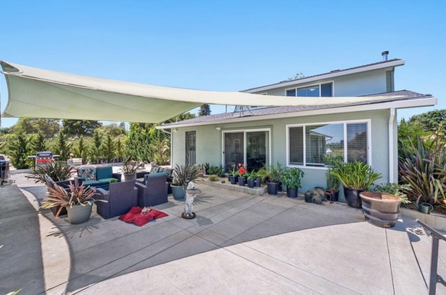 Building Photo - Watsonville: Tranquil Home & Ranch/Farm on...