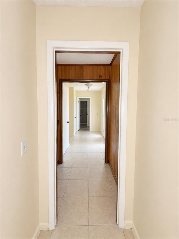 Building Photo - 728 Lake Ned Rd