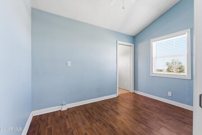 Building Photo - 13237 E Ave W 8