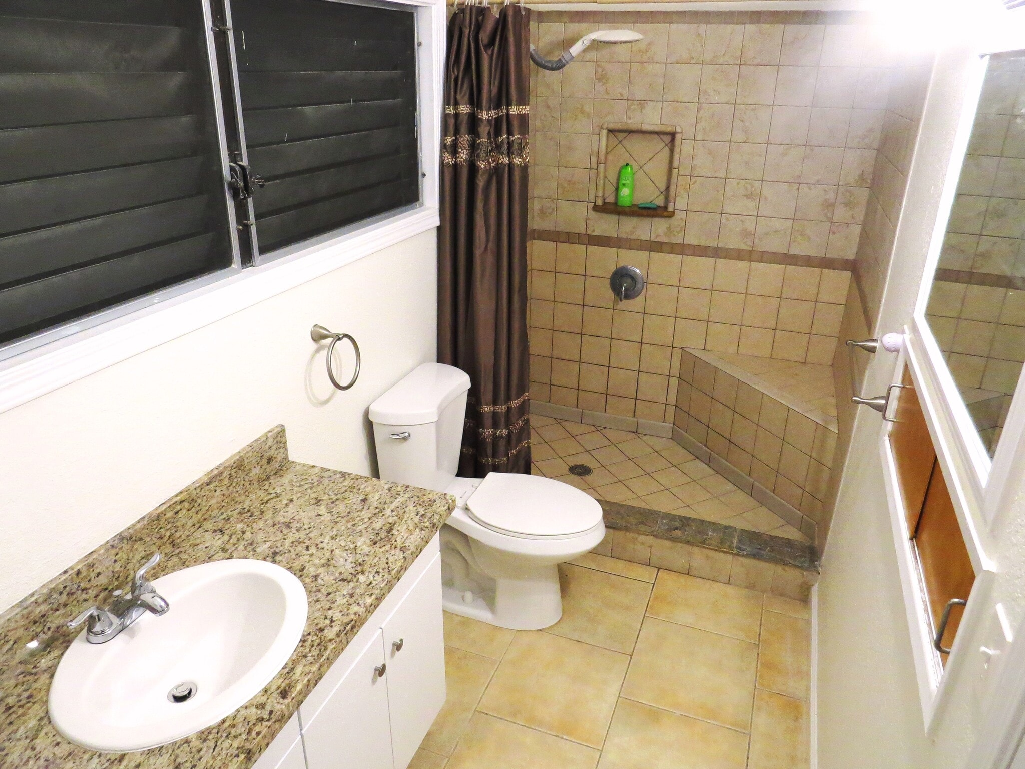 Building Photo - 15-1414 24th Ave