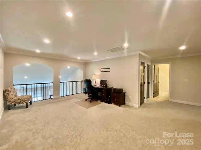 Building Photo - 6509 Winterfell Ct