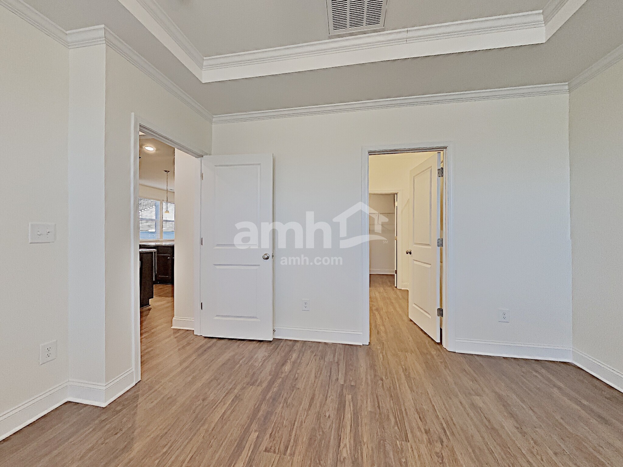 Building Photo - 427 Catawba St