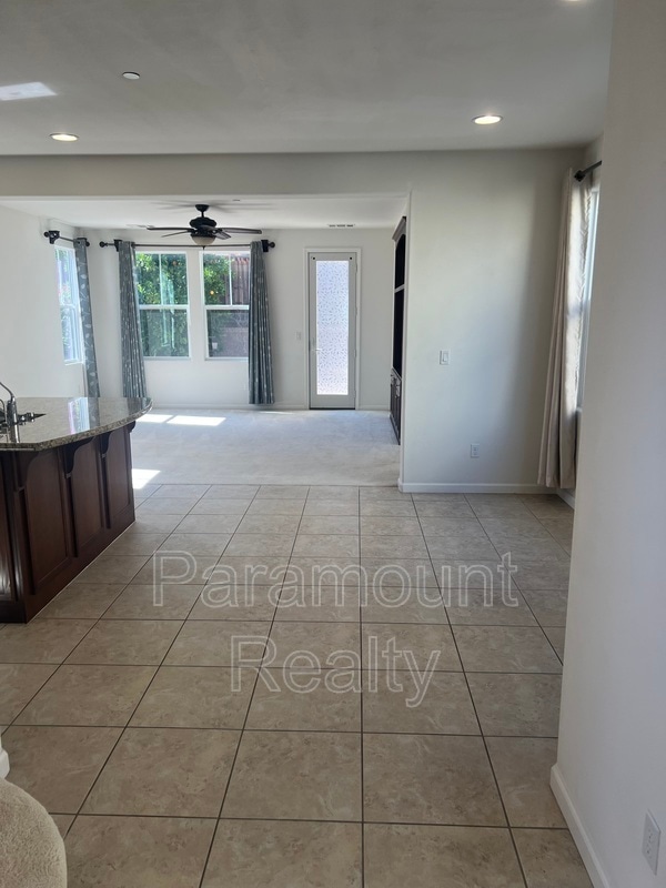 Building Photo - 4311 Gardenia St