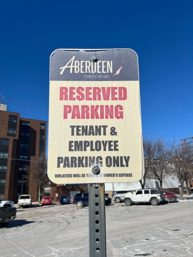 Building Photo - Downtown Condos AirBnb