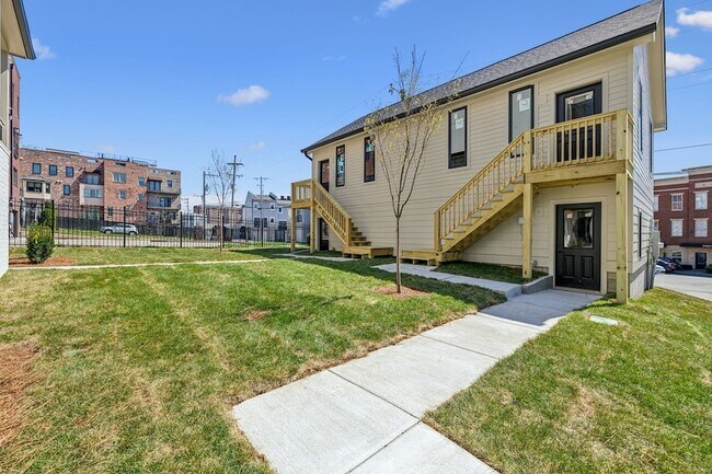 Building Photo - 3135 Parthenon Ave