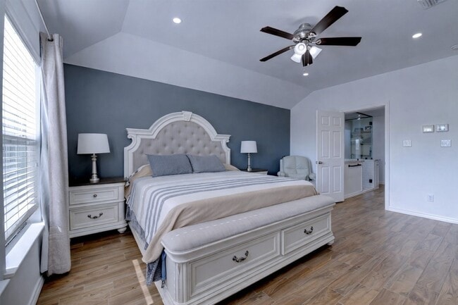 Building Photo - 1423 Sand Lake Ln