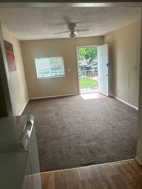Building Photo - 1207 N Ross Ave