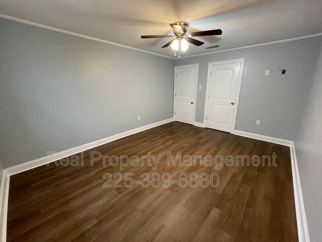Building Photo - 38294 1494
