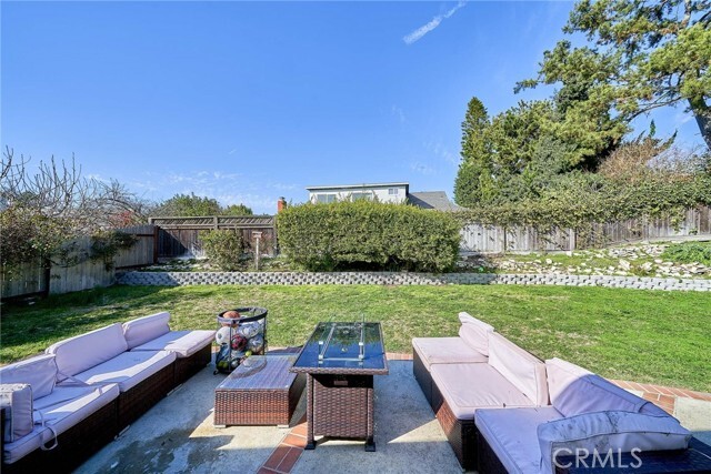 Building Photo - 6231 Lochvale Dr