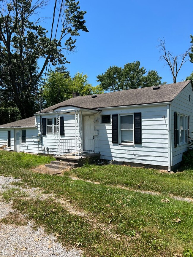 Primary Photo - 3 Bedroom 1 Bath Home