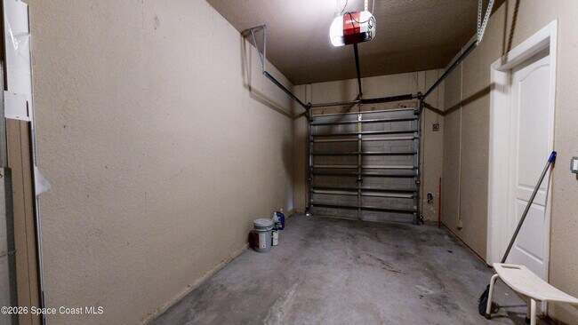 Building Photo - 916 Ocaso Ln