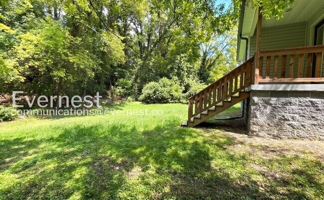 Building Photo - 4 Bed & 2 Bath House in Chattanooga / Pet-Friendly / Available Now!