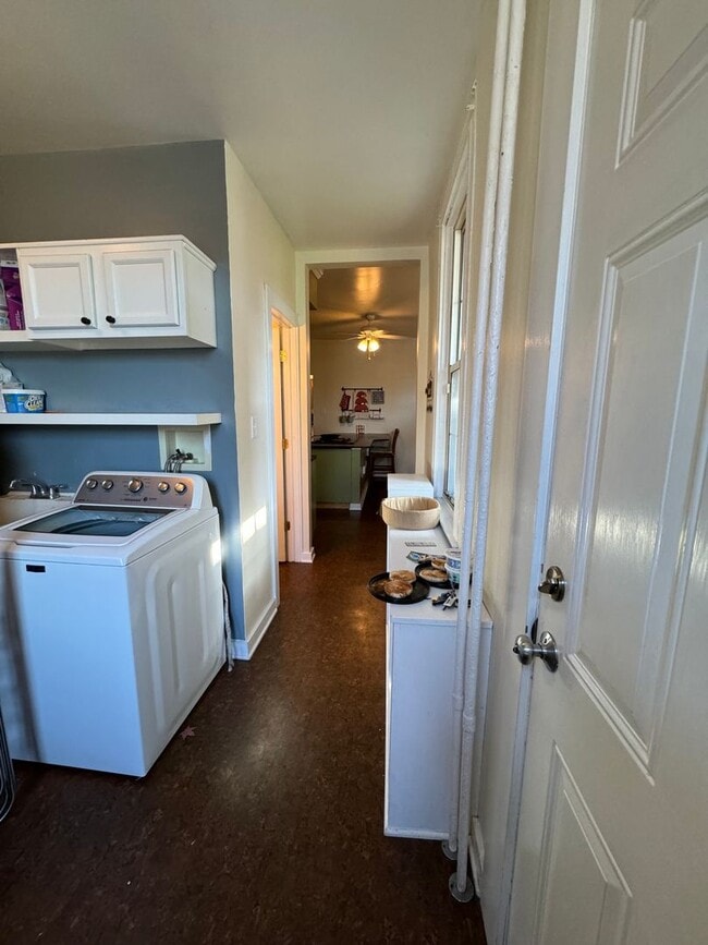 Building Photo - Coming soon! Stylish 3 Bedroom 1.5 Bathroo...